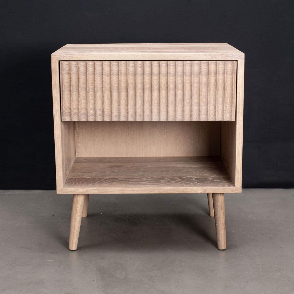 Fluted Master Pedestal - Image 3